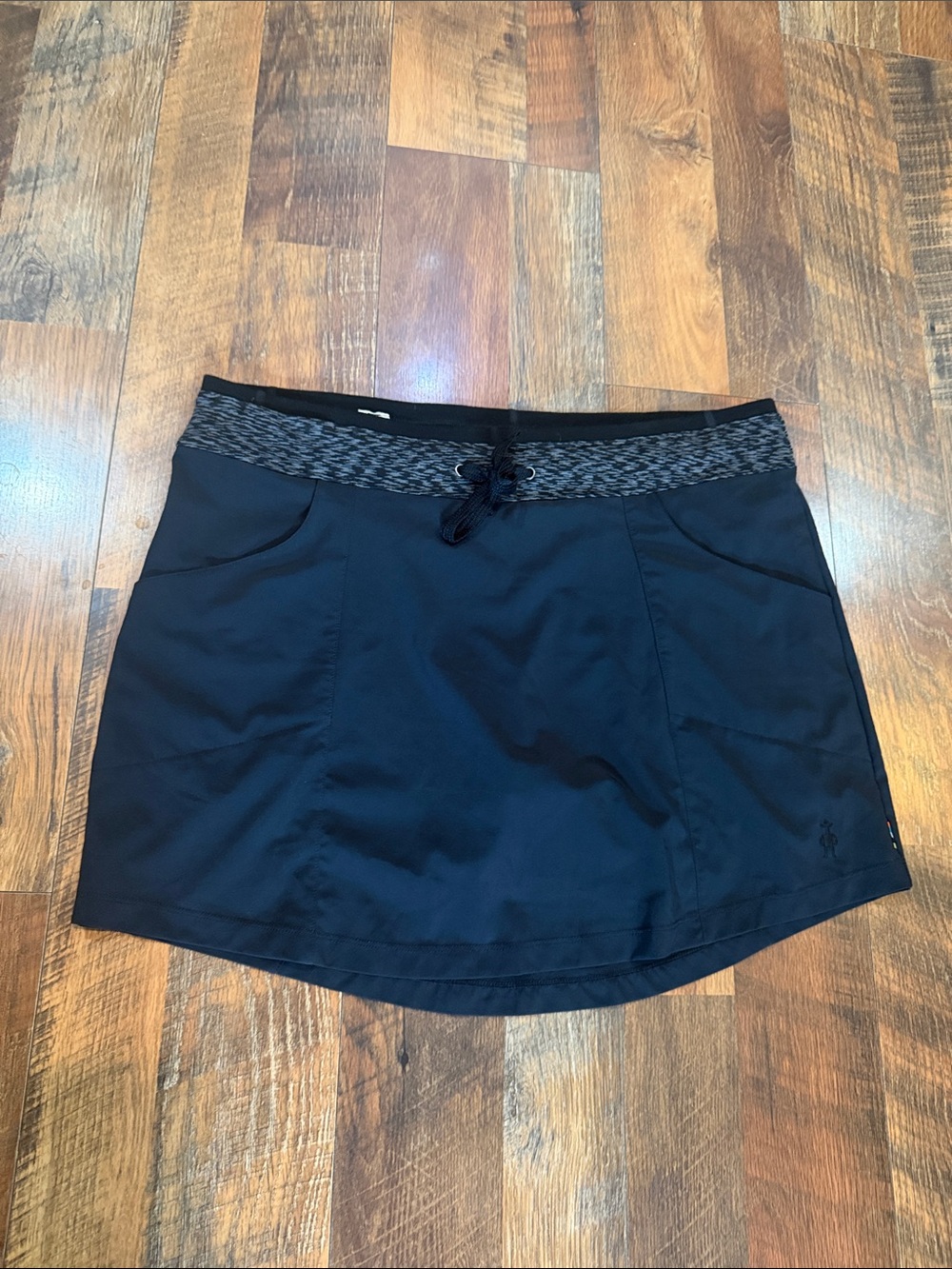 Black Women's Active Skirt with Contrast Waistband L (4080)